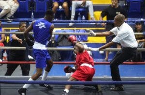 Mercedes, Montaño, Rodríguez y Noel noquean en inicio de torneo de boxeo San Miguel Arcángel