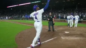 Grand slam de Canario lideró a Cubs, que se aferran al 3er Comodín