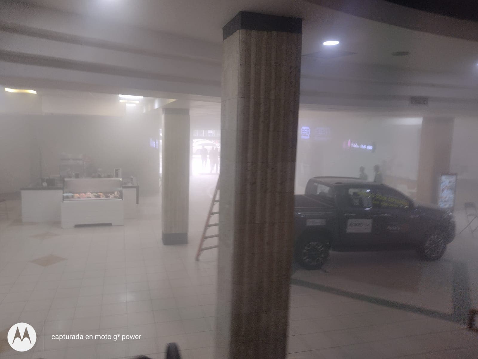 Reportan incendio en Bella Vista Mall