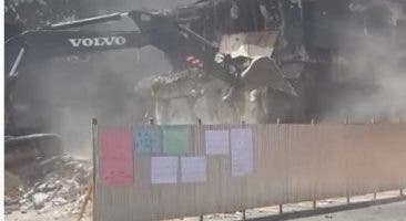 Autoridades inician demolición de edificios en zona de explosión en San Cristóbal