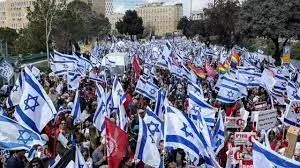 Más de 100.000 israelíes vuelven a tomar las calles en la 35º semana de protestas contra la reforma judicial