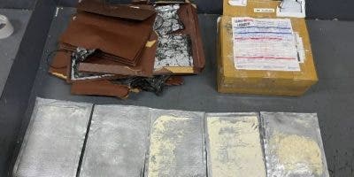 Descubren varios folder rellenos de cocaína serían enviados a Australia