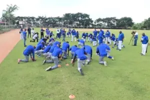 Licey abre entrenamientos con asistencia masiva