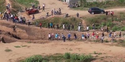 Gobierno cerró frontera en Dajabón para presionar detención de obras en río Masacre