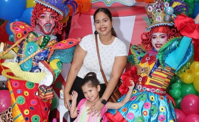 Margaret Sánchez y Emma.