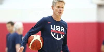 Steve Kerr, crítico con el fiasco estadounidense: «Ya no estamos en 1992»