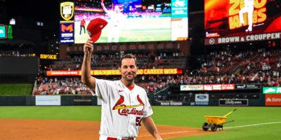 Wainwright llega a 200 victorias en dominante salida