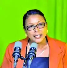 Primera mujer jefa de Estado de Dominica