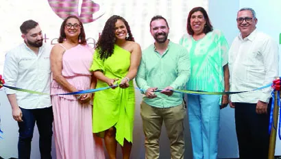 Luis Arroyo, Magnolia Landestoy, Marcelle Landestoy, Ricardo López, Heyda Joaquín  y Rafael Landestoy.