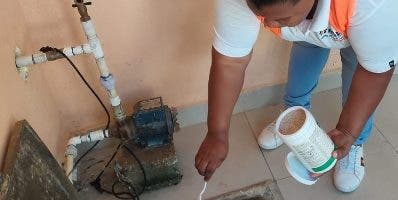 Iglesia realiza jornada contra dengue en Villa Mella