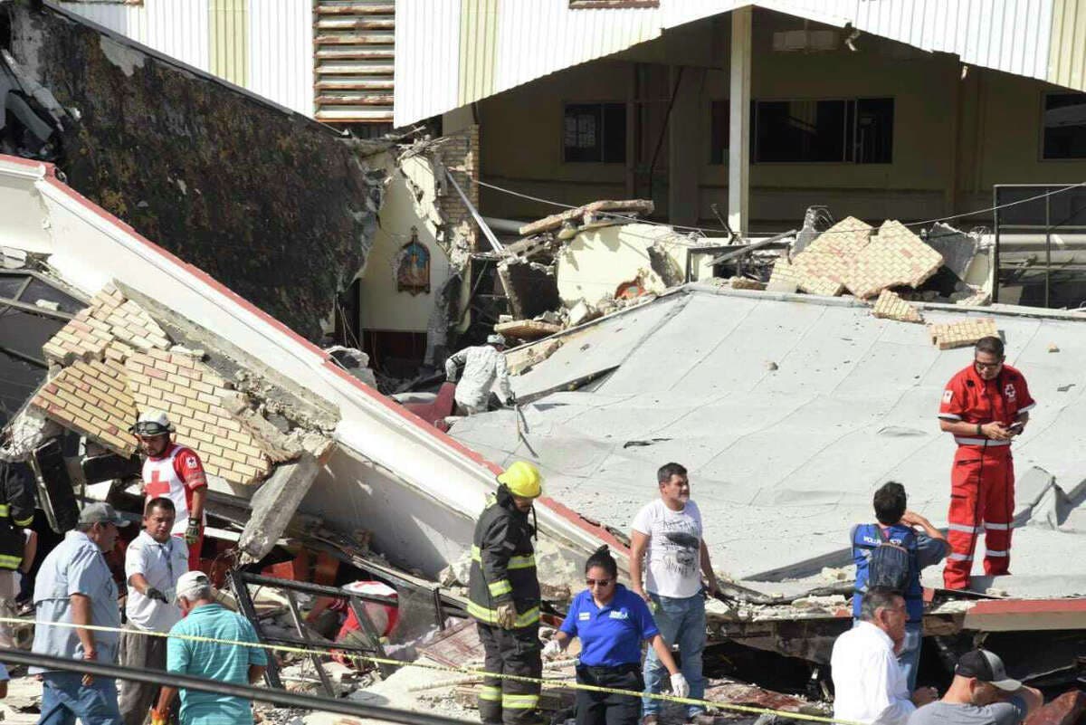 Al menos 10 muertos y 60 heridos por el colapso de una iglesia del norte de México