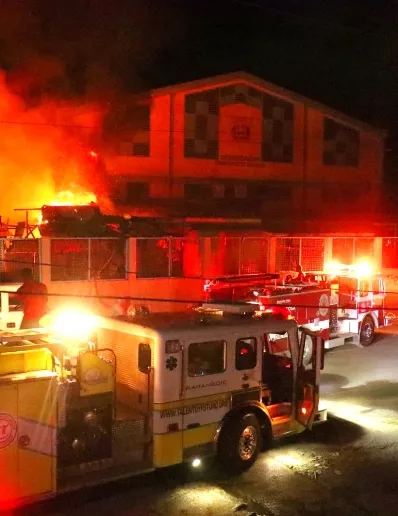 Autoridades investigan causas de incendio