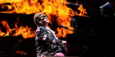 Elton John deslumbra con sus canciones en el anfiteatro Dorado Park