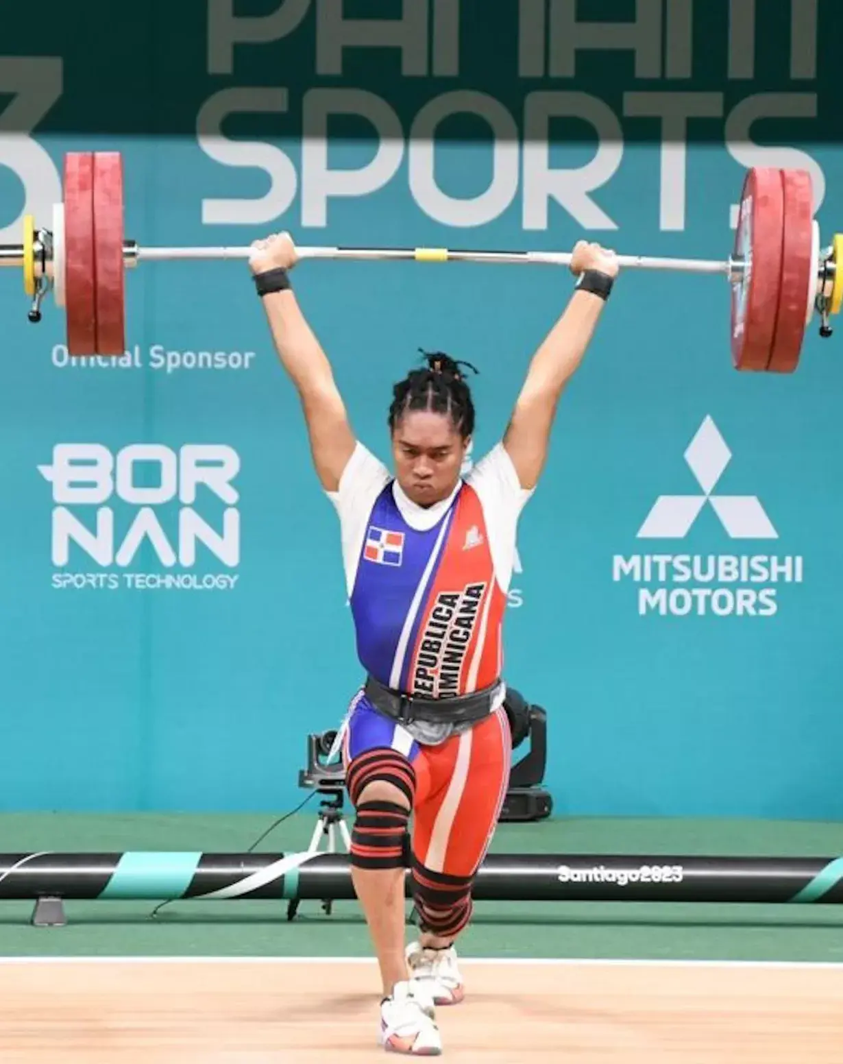 Pesistas dominicanas sacan la cara por América liderando clasificación femenina para París 2024