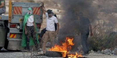 Israel denuncia que soldados y civiles han sido tomados como rehenes tras la incursión  de militantes palestinos