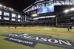 Rangers regresan a casa y podrían llevarse por primera vez un serie de playoffs en su parque