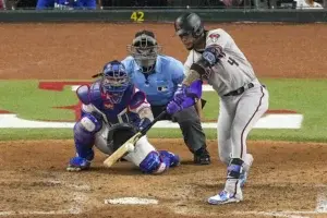 Con hito de Ketel Marte y un sólido Kelly, D-backs apalean e igualan 1-1 la SM