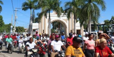 Comerciantes en Dajabón realizan marcha en contra de medidas del gobierno