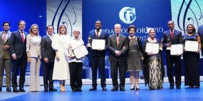 Familia Corripio premia la trayectoria de personalidades y una fundación