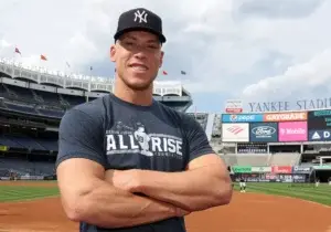 Aaron Judge gana premio Roberto Clemente por su filantropía