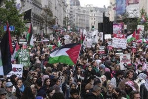 Cientos de personas se manifiestan en Londres en apoyo de los palestinos