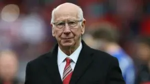 Bobby Charlton, leyenda del fútbol inglés, muere a los 86 años