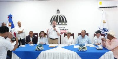 Gobierno entrega más de 7 millones de pesos a comerciantes de Dajabón, dice Ito Bisonó