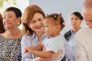 Vicepresidenta Raquel Peña inaugura un CAFI en el Recinto Bonao de la UASD