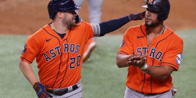 Astros vuelven a estallar e igualan serie con Texas