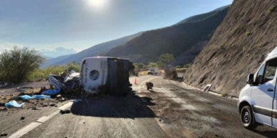Suben a 18 los migrantes muertos en un accidente carretero en el sur de México
