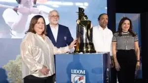 Lidom y Banreservas presentan Copa del torneo de béisbol 2023-24