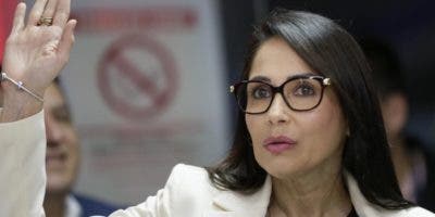 La candidata correísta Luisa González llama a los ecuatorianos a votar “con memoria»