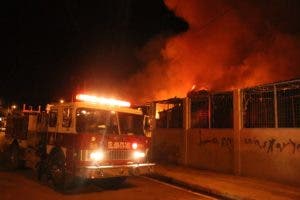 Incendio en mercado de Dajabón se produce el mismo día que RD tiene prevista reapertura del comercio con Haití