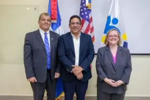 RD y  EE.UU. promoverán la profesionalización de los actores del sistema de compras dominicano