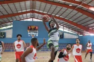 Unapec, Utesa, Unev, Ucsd lideran los grupos en baloncesto masculino interuniversitario