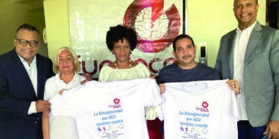 Fundace y Pochy Familia realizan una caminata