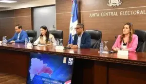 Capel inicia los trabajos de auditoría equipos de la JCE