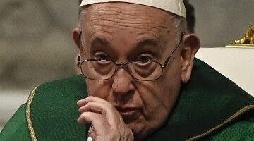 El papa sigue orando por la paz en el mundo
