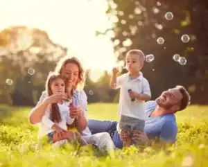 La familia es el eje sobre el que gira  una sociedad  saludable y funcional