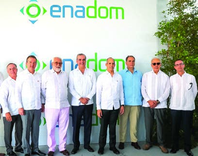 ENADOM celebra inicio operaciones  de gas natural