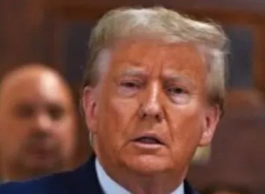 Donald Trump tiene 49 % de apoyo frente a 45 % de Biden.