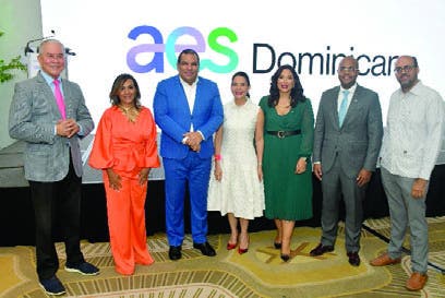 AES Dominicana celebra encuentro anual con clientes