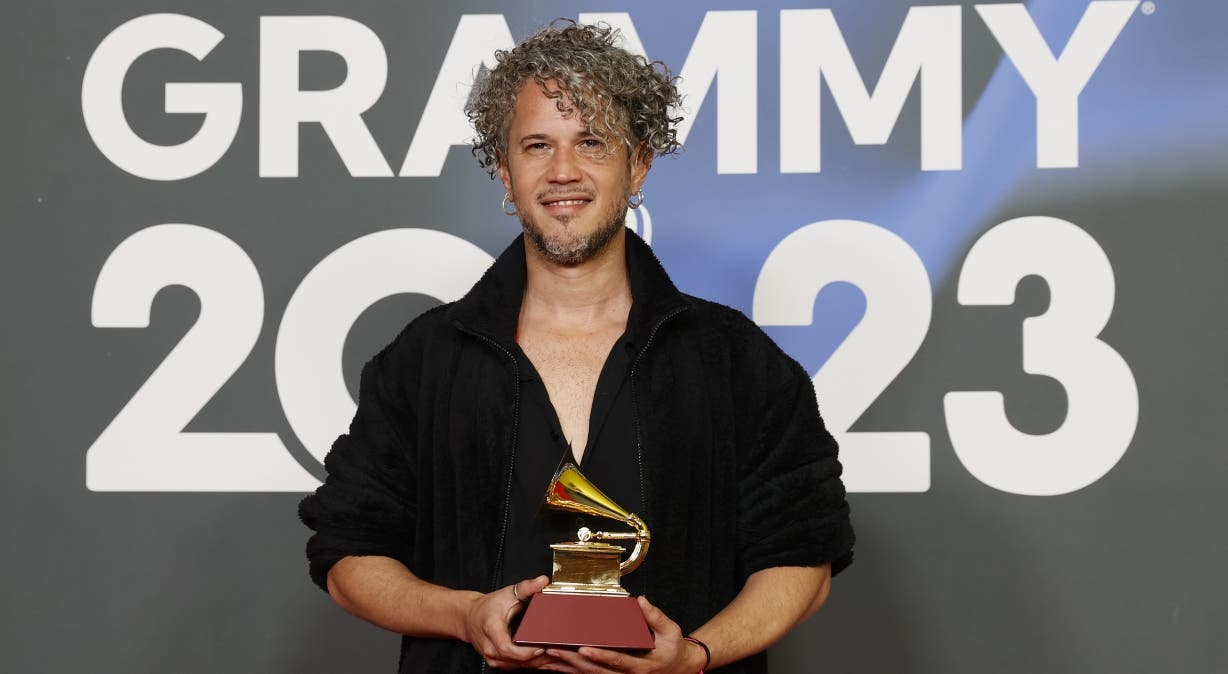 Latin Grammy premia a grandes artistas