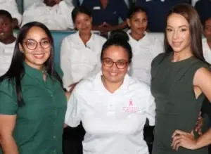 Doctora imparte charla para evitar la diabetes