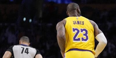 Lakers ven árbitros la tienen contra LeBron