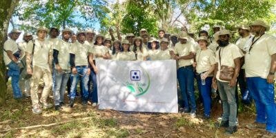 Reid & Compañía, S. A. apoya a Medio Ambiente con jornada