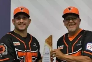 Urrutia y Espino, los MVP de la Semana