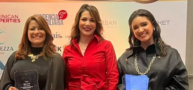 Belkys Cuello, Marbel Lugo y Luz Sarmiento.