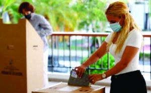 Las mujeres computan el 51 % votantes en 2024