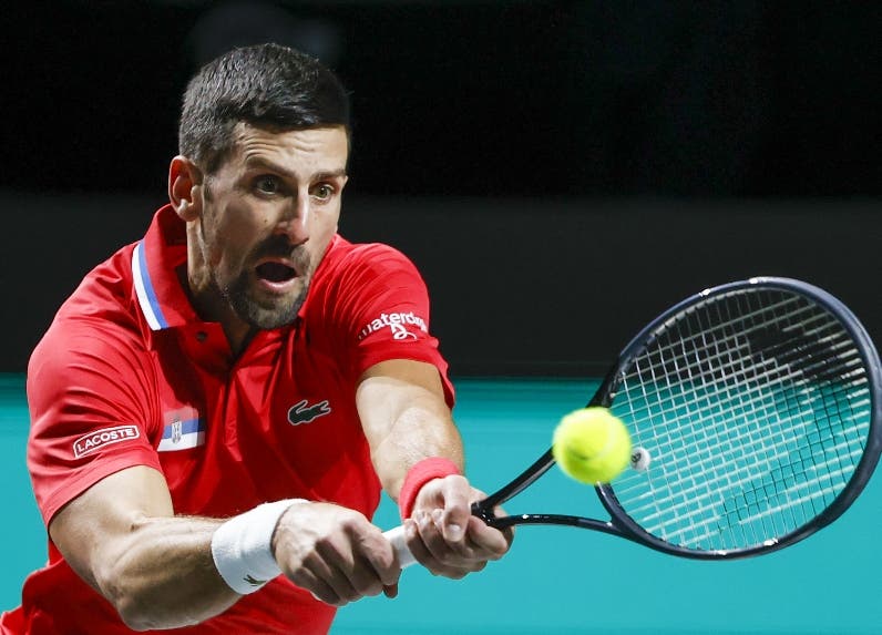 Djokovic no falla y conduce  Serbia a las semifinales